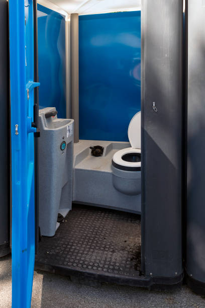 Best Event porta potty rental  in Hinton, WV